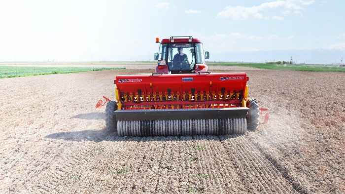 دستگاه بذرپاش