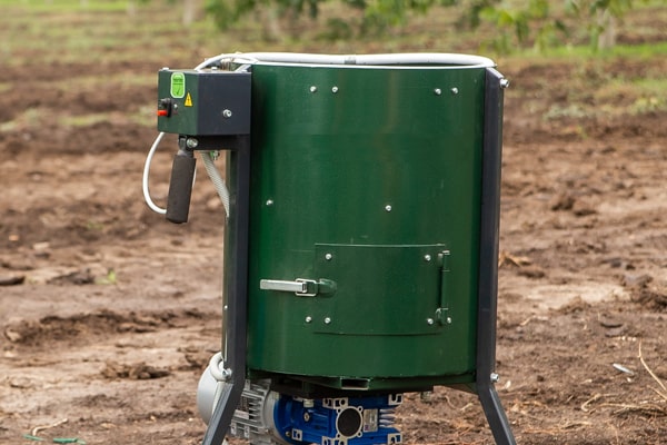 خرید اینترنتی گردو پوست کن